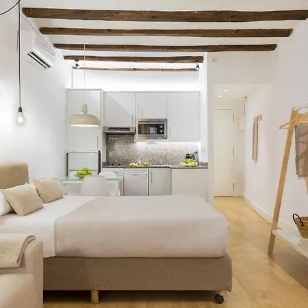 Ola Living Born アパート